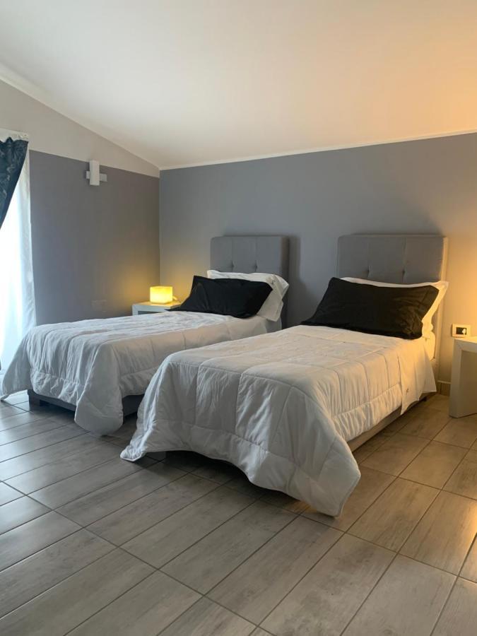 Victoria Hotel Pomigliano d'Arco Extérieur photo