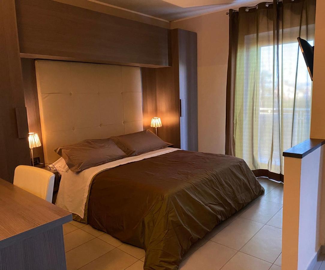 Victoria Hotel Pomigliano d'Arco Extérieur photo
