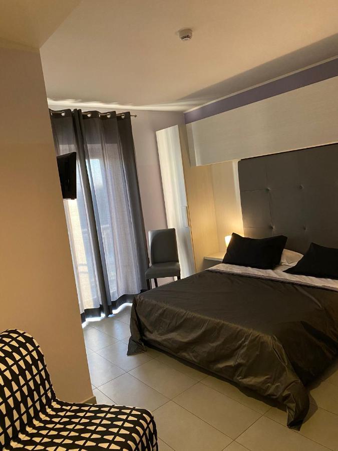 Victoria Hotel Pomigliano d'Arco Extérieur photo