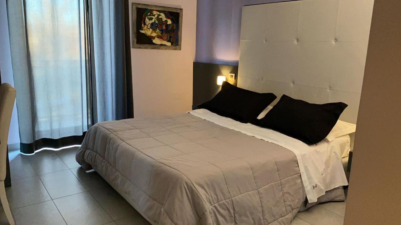 Victoria Hotel Pomigliano d'Arco Extérieur photo