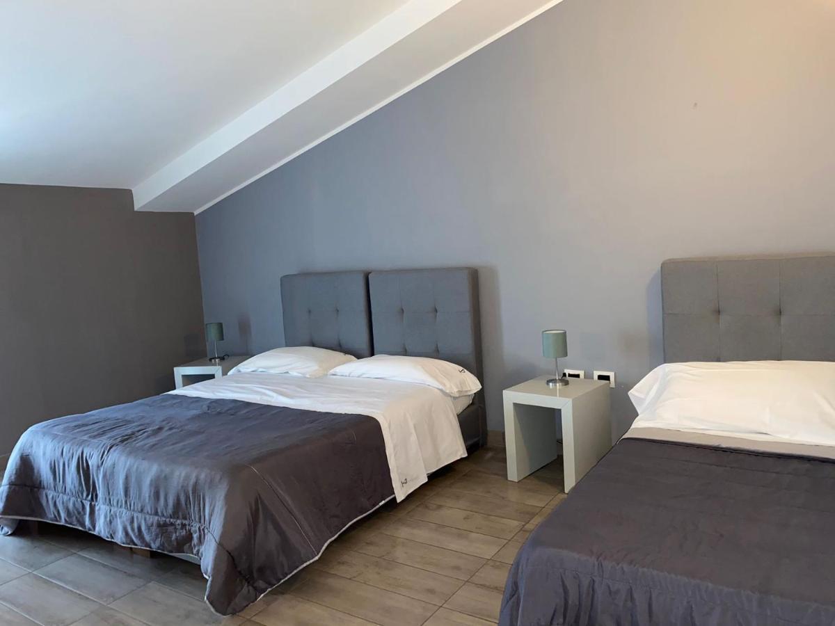 Victoria Hotel Pomigliano d'Arco Extérieur photo