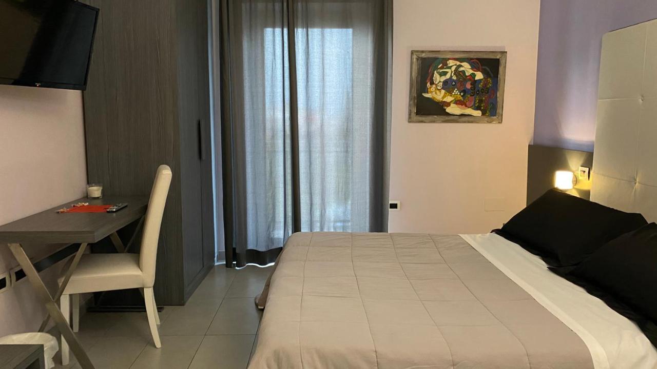 Victoria Hotel Pomigliano d'Arco Extérieur photo