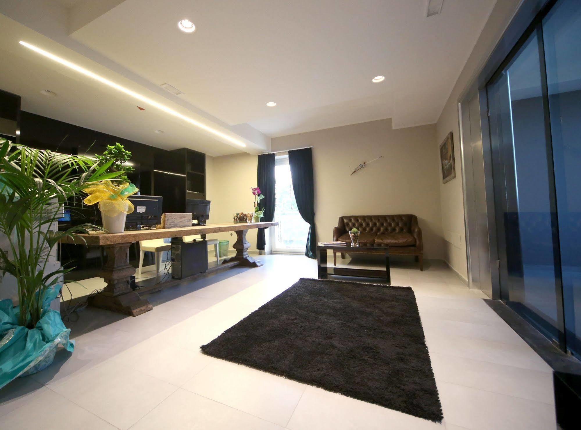 Victoria Hotel Pomigliano d'Arco Extérieur photo