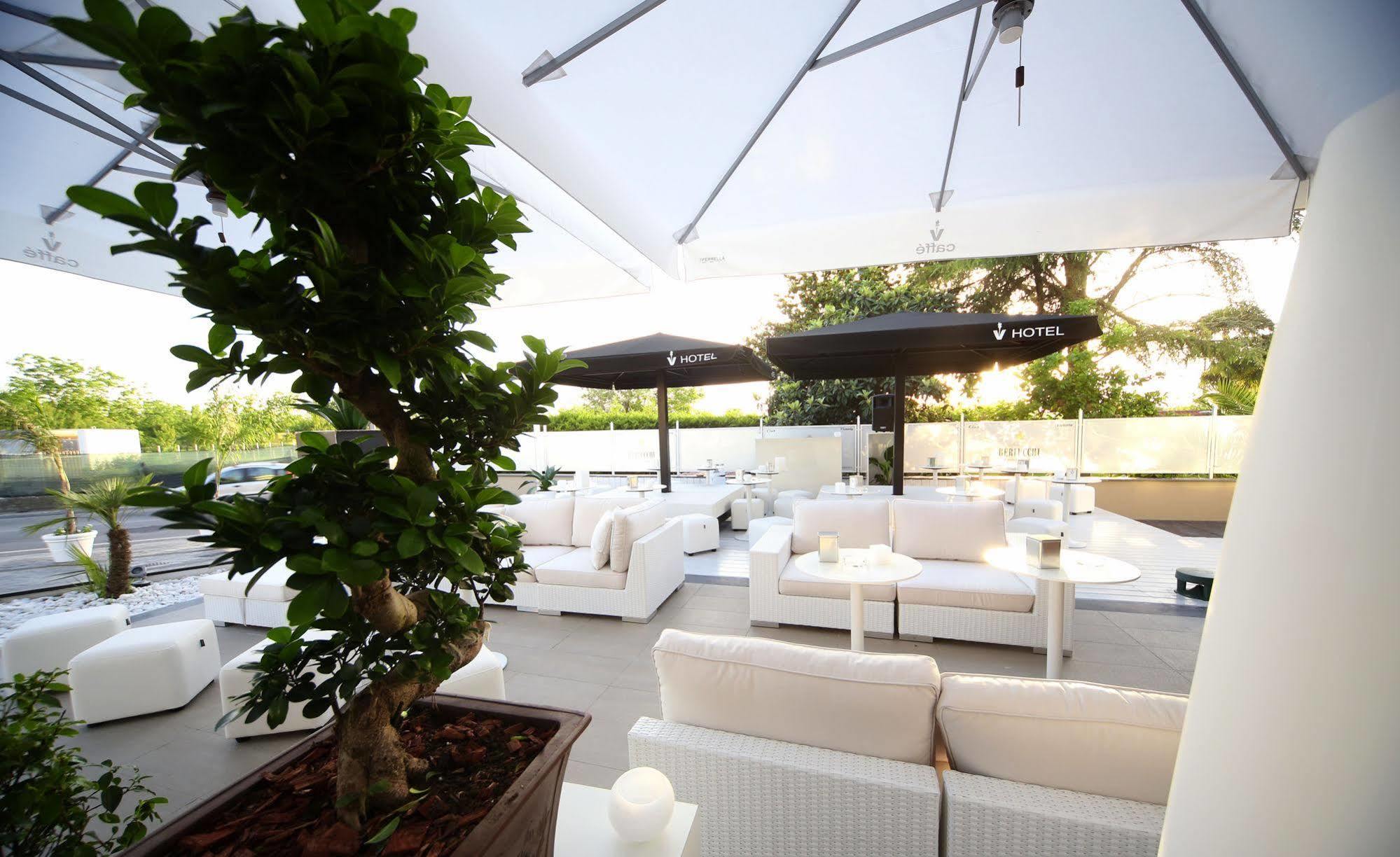 Victoria Hotel Pomigliano d'Arco Extérieur photo